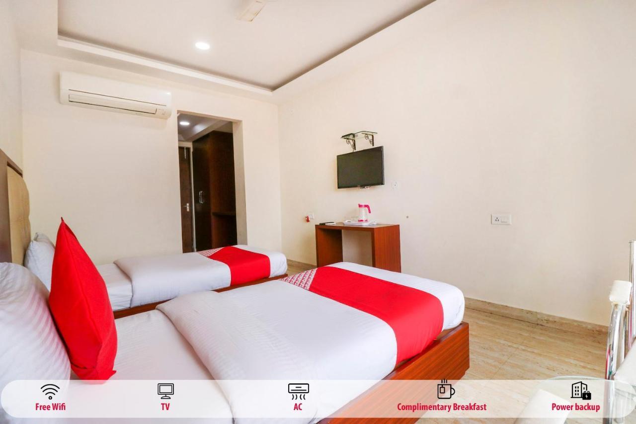 Oyo Flagship 69860 Mastana Palace Ξενοδοχείο Βαρανάσι Εξωτερικό φωτογραφία